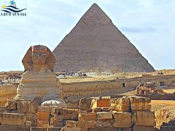 Excursion-au-Caire-depuis-Hurghada-Excursion-d'une-journée-au-Caire-et-à-Gizeh-excursion-La-pyramide-depuis-Hurghada-les-pyramide-de-gizeh