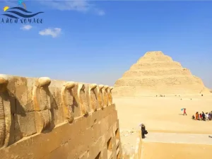 Excursion d'une-journée-aux-pyramides-de-Gizeh-et-Saqqarah-au-départ-du-Caire-Excursions-d'une-journée-à-Saqqara-au-départ-de-Le-Caire
