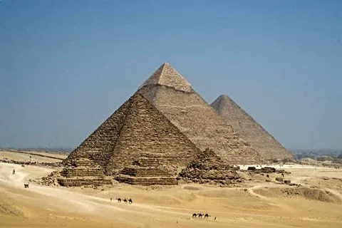 pyramides